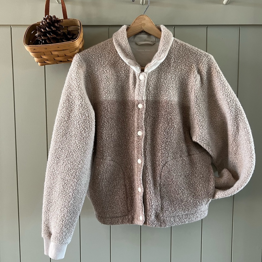 Outdoor Voices Women’s Cream Snap Jacket